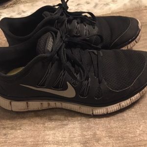 Black Nike Athletic Tennis Shoes